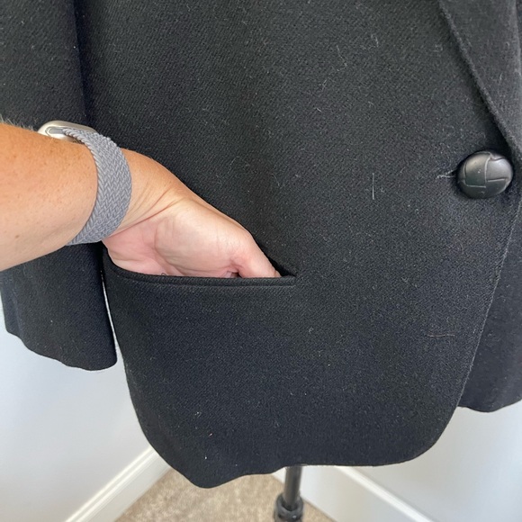 Savannah Petites Women's Black Wool Blazer Size 12 Formal One-Button - Picture 3 of 10